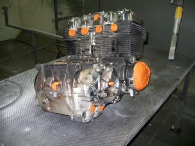 decapage et nettoyage de moteur procédé sec