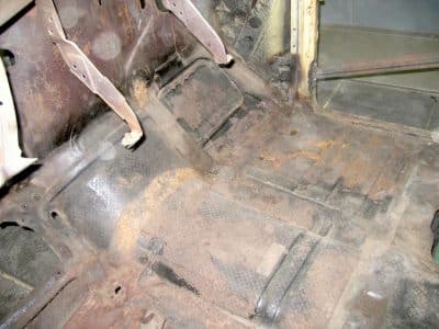 sablage-chassis-avant sablage de chassis, longerons,eliination de rouille et anti gravillon